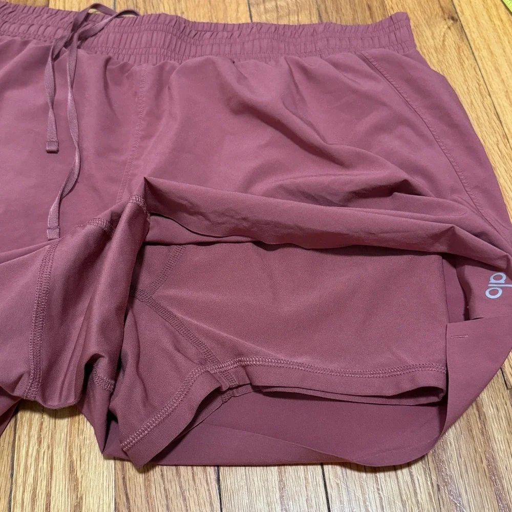 Alo Yoga Rosy Pink Lined Running Athletic Shorts Size Large